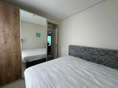 A planta de Apto moderno com vista para o mar e churrasqueira