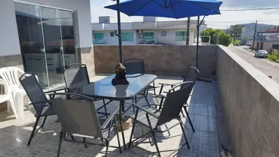 Uma varanda ou terraço em Apto Perequê Sacada Frente
