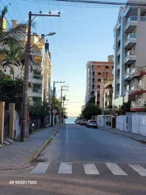 A vizinhança circundante ou próxima do apartamento