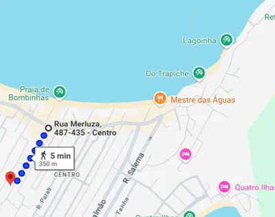 A planta de Apartamento Cancún perto da praia de Bombinhas centro