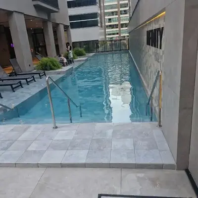 Apto em Itapema com acesso a piscinas