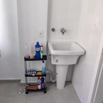 Uma casa de banho em Apartamento 1 quarto, Quadra Mar, Climatizado e Reformado