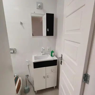 Uma casa de banho em Apartamento 1 quarto, Quadra Mar, Climatizado e Reformado