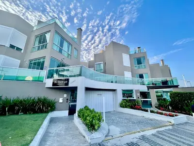 O edifício onde o apartamento está situado