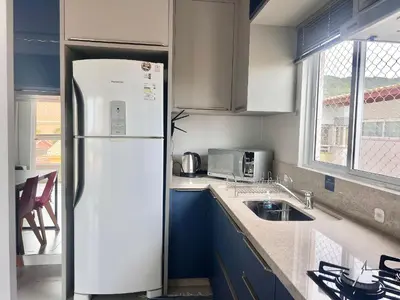 A cozinha ou kitchenette de Perfeito! Apto na Praia de Palmas! - CI01J