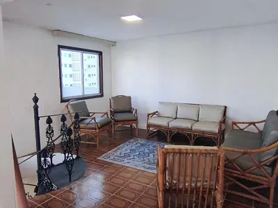 Uma área de estar em Cobertura duplex c/ terraço e churrasqueira em BC