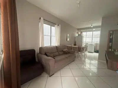 Uma área de estar em 06 - Apt 2 dormitórios - Melhor local Bombas