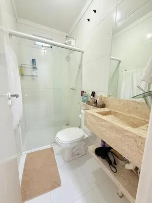 Uma casa de banho em Tripex 250m do Mar com piscina, jacuzzi e muito mais