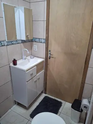 Uma casa de banho em Casa em bc para temporada