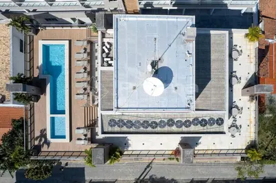 A planta de Apartamento de Alto Padrão com Rooftop 3 quartos na Praia Bombinhas com excelente localização