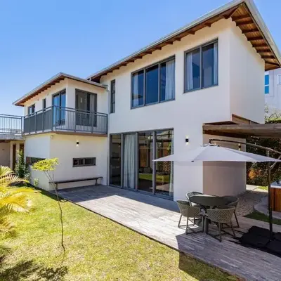 Casa Entre Mares