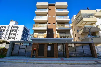 O edifício onde o apartamento está situado
