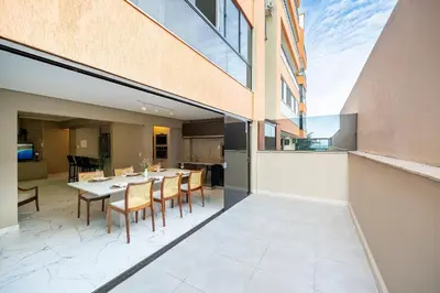 Uma varanda ou terraço em Achei Itapema • Monte Carlo AP003, R.279
