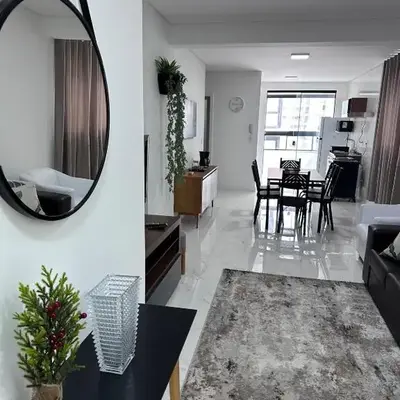Apt 2 suites Novo 180M da Praia Completo