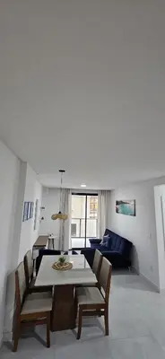 Uma área de estar em Apartamento Mobiliado 6 Lug Ar Condi garagem sacada