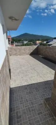 Uma vista geral da montanha ou uma vista da montanha a partir da casa de férias