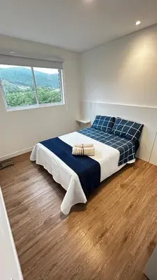 A planta de 302 - Apartamento em Condomínio Fechado com Piscina e Área de Lazer