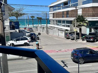 A planta de B484 - Apartamento de 3 quartos com vista mar.