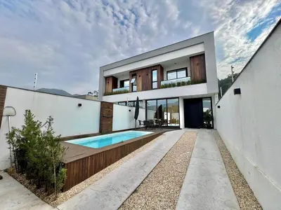 A piscina em ou perto de Casa para Temporada em Camboriú
