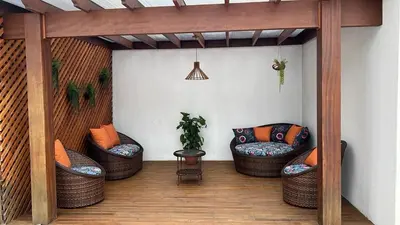 A planta de House with swimming pool, to accommodate up to 14 people