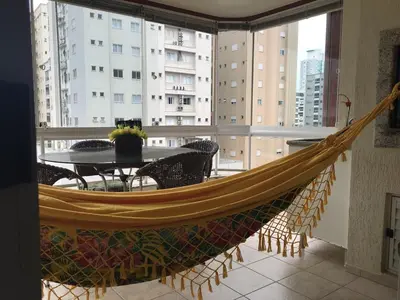Uma varanda ou terraço em My casa, su casa! Meia Praia - Itapema
