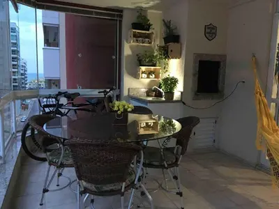 Uma televisão e/ou sistema de entretenimento em My casa, su casa! Meia Praia - Itapema