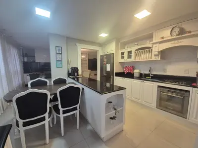 A cozinha ou kitchenette de Cod816 Apartamento Verão Meia Praia