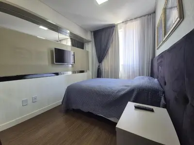 Uma cama ou camas num quarto em Cod816 Apartamento Verão Meia Praia