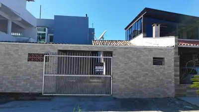 O edifício onde o apartamento está situado