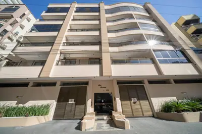 O edifício onde o apartamento está situado