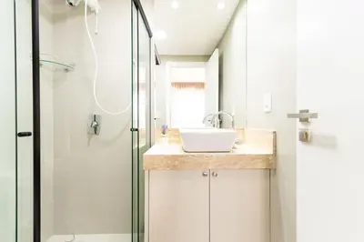 Uma casa de banho em Cobertura Duplex 205