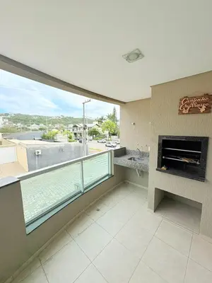 Uma varanda ou terraço em Ap perto do mar