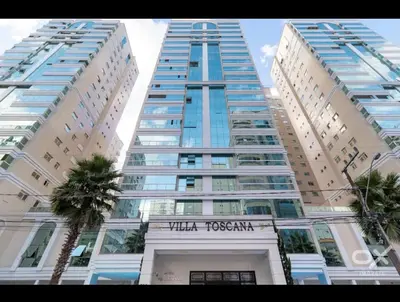 O edifício onde o apartamento está situado
