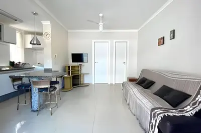 A cozinha ou kitchenette de Loft em Bombas - Excelente Localização - 1 dorm 3 pessoas