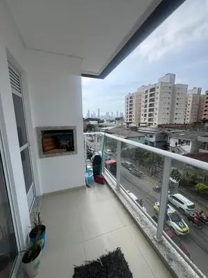 Uma varanda ou terraço em Apto Aconchegante com Piscina Ótima Localização