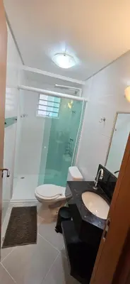 Uma casa de banho em Jardim das Américas