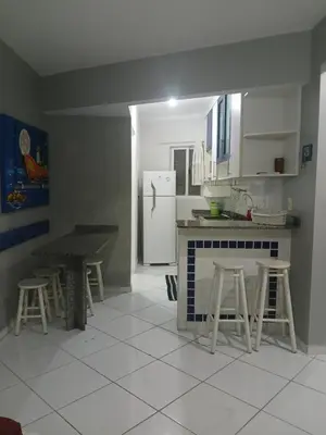 A cozinha ou kitchenette de Solar das Bromélias, Apartamento amplo para até 6 pessoas - 50m da praia em Bombinhas!