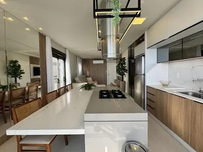 A cozinha ou kitchenette de Sonho de Palmas 101 - Apartamento de frente para o mar na deslumbrante praia de Palmas, com 3 dormitórios, sendo 2 suítes.