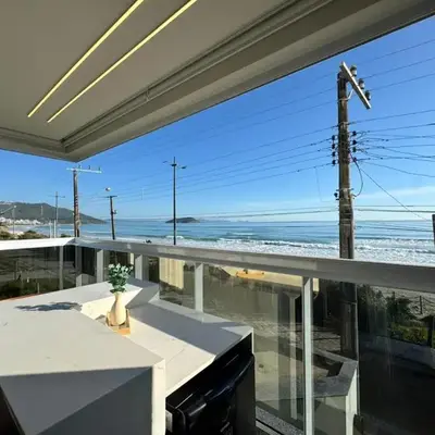Sonho de Palmas 102 - Apartamento de frente para o mar na bela praia de Palmas