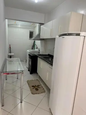 A cozinha ou kitchenette de Apartamento Bombas