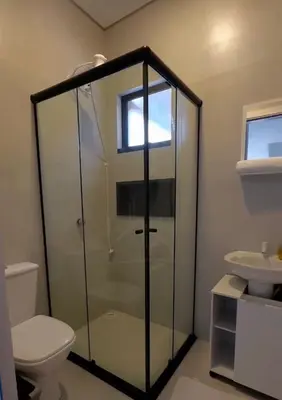 Uma casa de banho em Casa com 3 quartos em Bombinhas