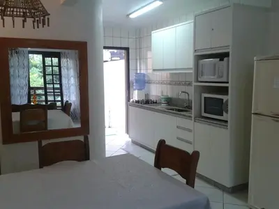 A cozinha ou kitchenette de Sobrado 300m praia de Bombas