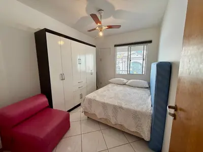 Uma cama ou camas num quarto em Apto 3 quartos sendo 1 suíte - Quadra Mar - Meia Praia