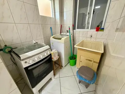 A cozinha ou kitchenette de Apto 3 quartos sendo 1 suíte - Quadra Mar - Meia Praia