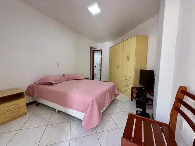 Uma cama ou camas num quarto em Apto 3 quartos sendo 1 suíte - Quadra Mar - Meia Praia
