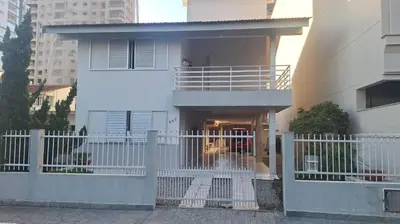 O edifício onde a casa de férias está situado