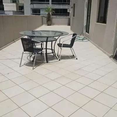 Apto 3 quartos em Meia Praia prox ao shopping Russi