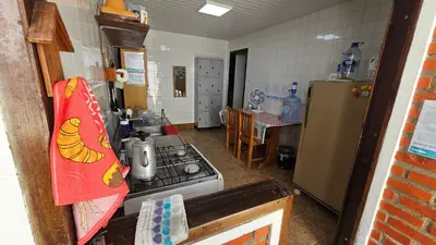 A cozinha ou kitchenette de Hostel Tubarão