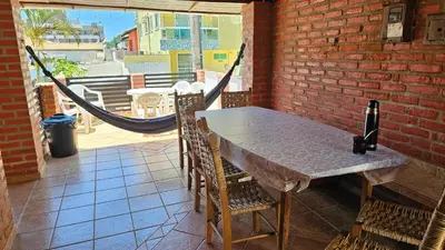 Uma varanda ou terraço em Hostel Tubarão