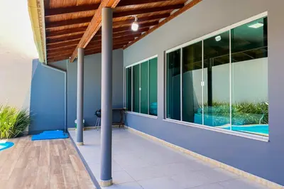 A piscina em ou perto de Casa com piscina privativa para locação - 0316